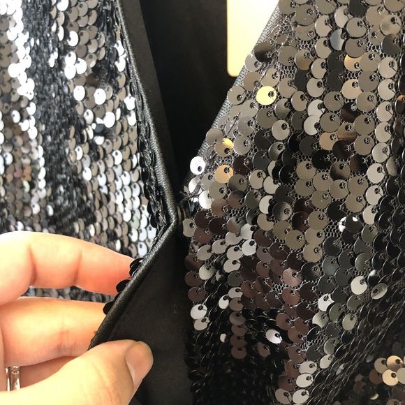 BloomChic Black Metallic Sequined Long Sleeve Dress Faux Wrap Size 14/16 NWTs - Picture 10 of 13